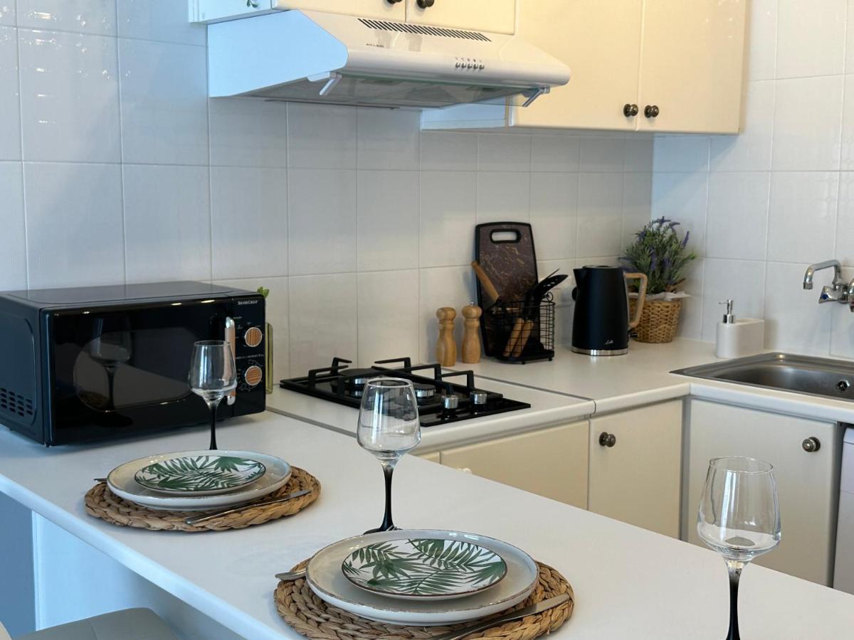 Sea View Apartment Near The Beach Paphos Ngoại thất bức ảnh