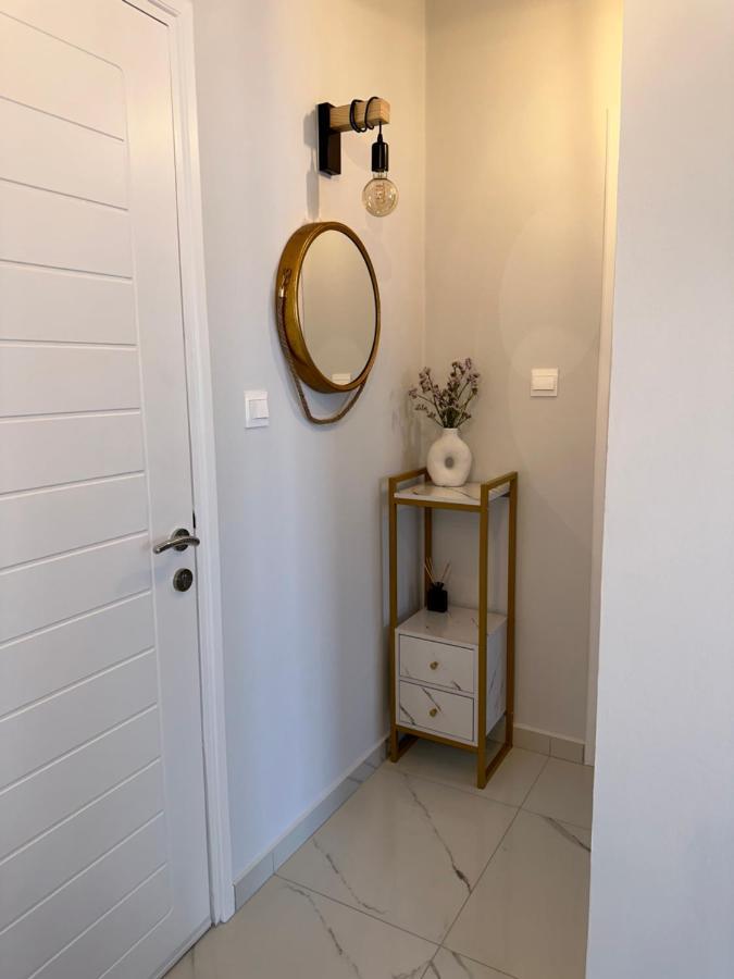 Sea View Apartment Near The Beach Paphos Ngoại thất bức ảnh