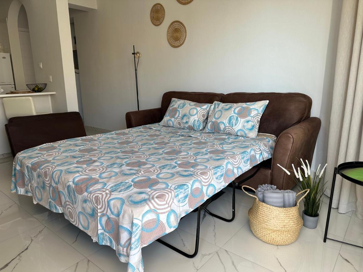 Sea View Apartment Near The Beach Paphos Ngoại thất bức ảnh