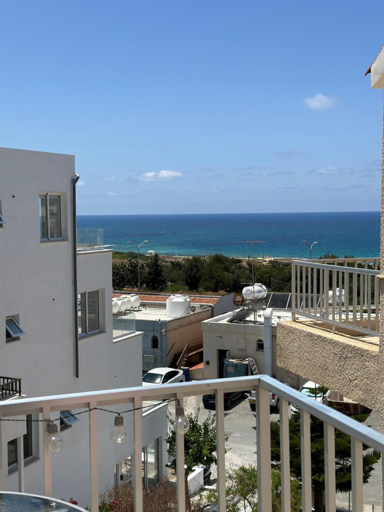 Sea View Apartment Near The Beach Paphos Ngoại thất bức ảnh